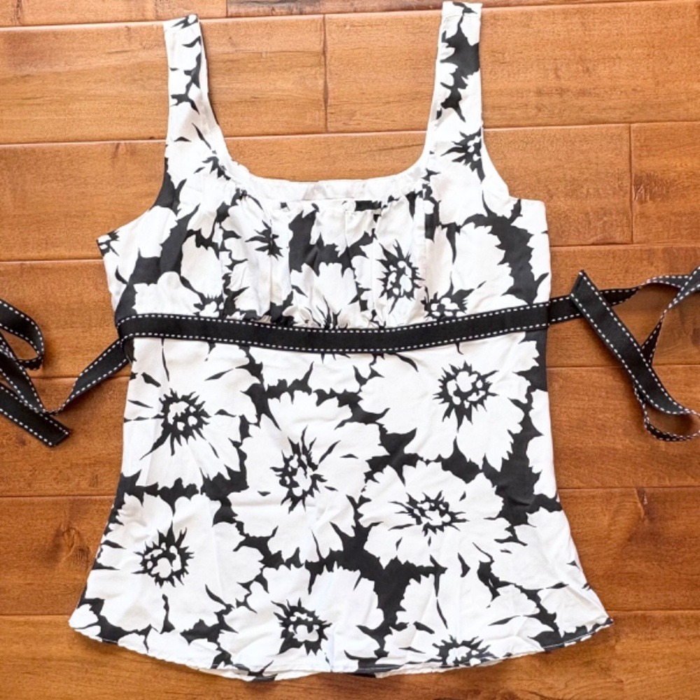 White House Black Market Tank Top Floral Silk Empire Waist, Womens L Black White
